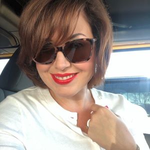 Meet your Posher, Jillian